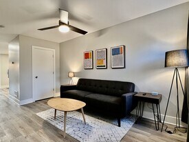 211 N Clifton Ave, Unit A in Louisville, KY - Building Photo