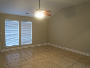 1606 Quail Run in Brookshire, TX - Building Photo - Building Photo