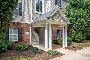 623 Wyndhurst Dr in Lynchburg, VA - Building Photo