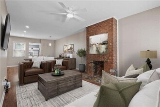 841 Blossom Wy in Pittsburgh, PA - Building Photo - Building Photo