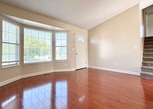 924 Starcrest Dr in Salt Lake City, UT - Building Photo - Building Photo