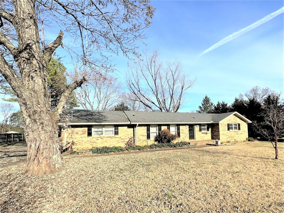 151 Paschal Dr in Murfreesboro, TN - Building Photo