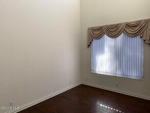 580 Fenwick Way in Simi Valley, CA - Building Photo - Building Photo