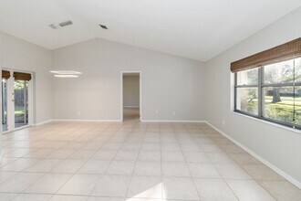 9368 Woodbreeze Blvd in Windermere, FL - Building Photo - Building Photo