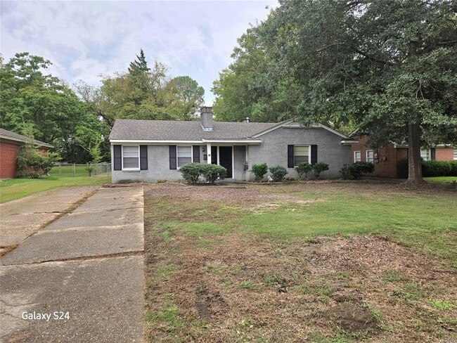 2141 Meadowlane Dr in Montgomery, AL - Building Photo - Building Photo