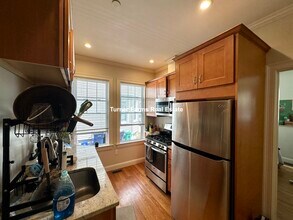 10 Marney St, Unit 1 Marney unit 1 in Cambridge, MA - Building Photo - Building Photo