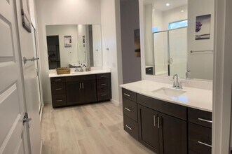 9329 W Sells Dr in Phoenix, AZ - Building Photo - Building Photo