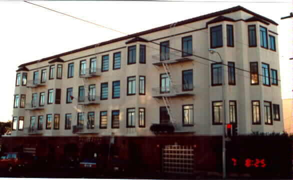 2555 Market St in San Francisco, CA - Building Photo