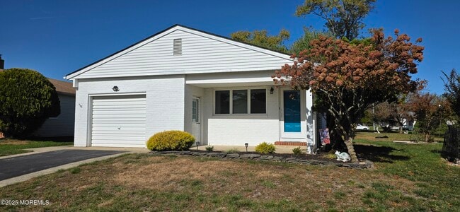 property at 90 Rodhos St