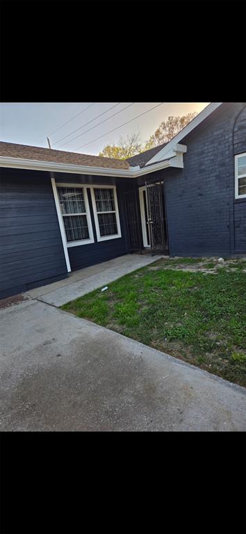 property at 14407 Sequoia Bend Blvd