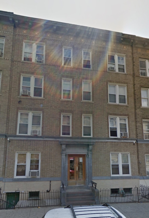 6120 Madison St in Ridgewood, NY - Building Photo - Primary Photo