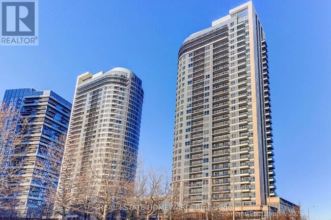 181 Village Green Square in Toronto, ON - Building Photo - Building Photo