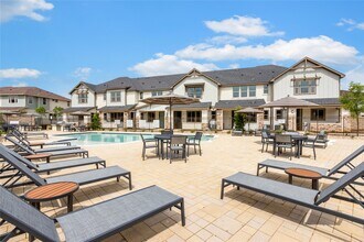 5900 U.S. 287 Frontage Rd in Arlington, TX - Building Photo - Building Photo