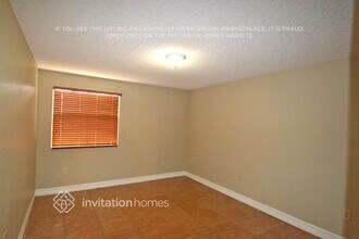 4978 NW 97th Pl in Doral, FL - Building Photo - Building Photo