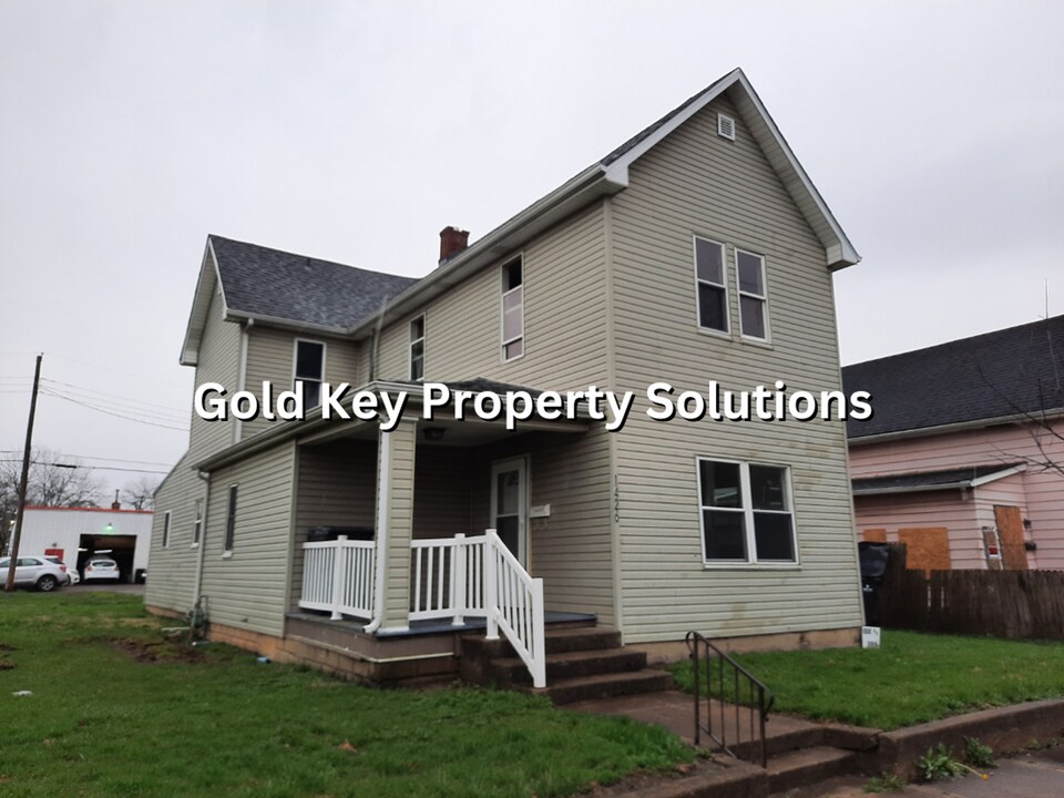 1426 Walnut St, Unit 1426 Walnut in Anderson, IN - Building Photo