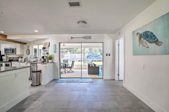3713 N Suwanee Pt in Crystal River, FL - Building Photo - Building Photo