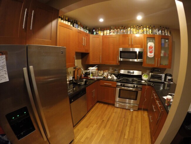 8 Saint Lukes Rd, Unit 1 in Boston, MA - Foto de edificio - Building Photo