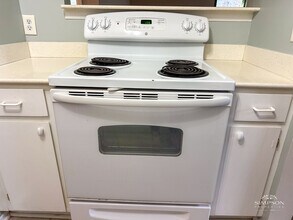 4924 Sardis Rd in Charlotte, NC - Building Photo - Building Photo