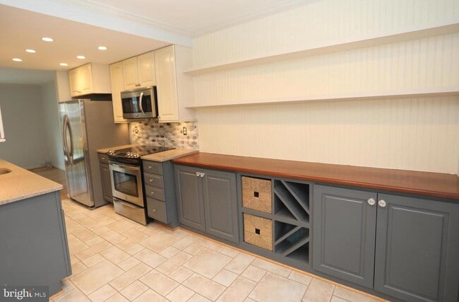 1759 Sharwood Pl in Crofton, MD - Building Photo - Building Photo