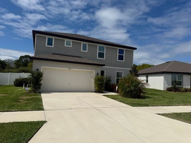 1042 Michelangelo Ln in Winter Haven, FL - Building Photo - Building Photo