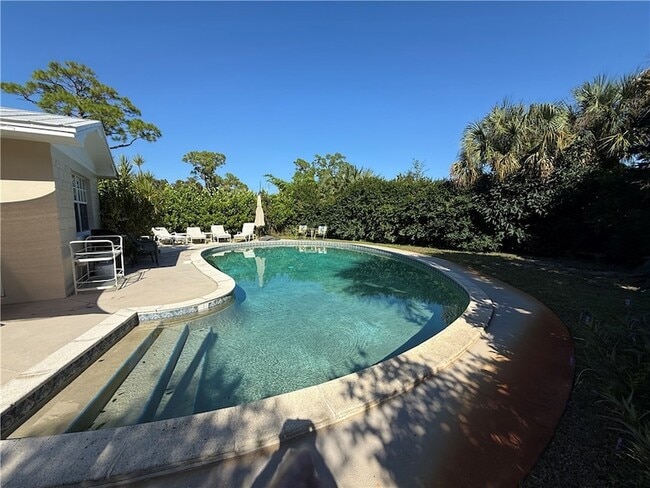 2015 15th Ln in Vero Beach, FL - Building Photo - Building Photo
