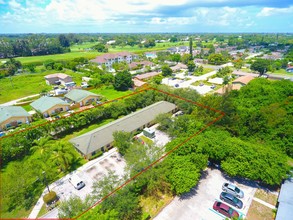 4885 Serafica Dr in Lake Worth, FL - Building Photo - Building Photo