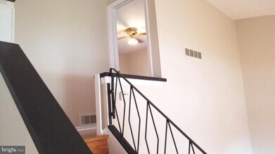 17 Todd Ln in Newark, DE - Building Photo - Building Photo