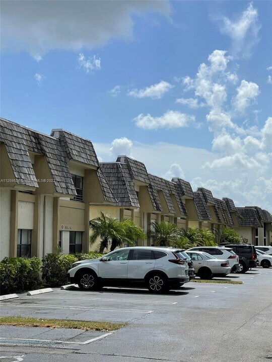 11150 Royal Palm Blvd-Unit -3-12 in Coral Springs, FL - Building Photo