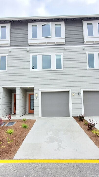 5118 164th St SW in Edmonds, WA - Building Photo