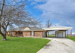 101 Co Rd 1010 in Princeton, TX - Building Photo