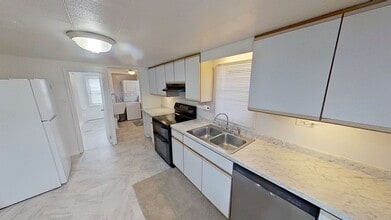 17368 Susquehanna Trail S in New Freedom, PA - Building Photo - Building Photo