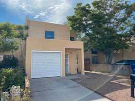 224 Shawnee Ct SE in Albuquerque, NM - Building Photo