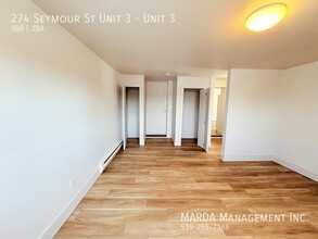 274 Seymour St in Amherstburg, ON - Building Photo - Building Photo