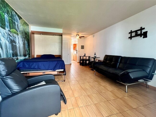 7434 Harding Ave in Miami, FL - Building Photo - Building Photo