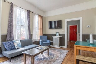 737 3rd Ave, Unit SI ID1043433P in Columbus, GA - Building Photo