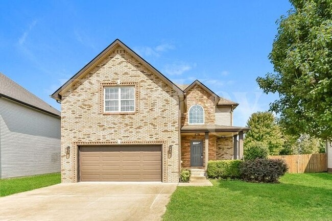 758 Cavalier Dr in Clarksville, TN - Building Photo - Building Photo