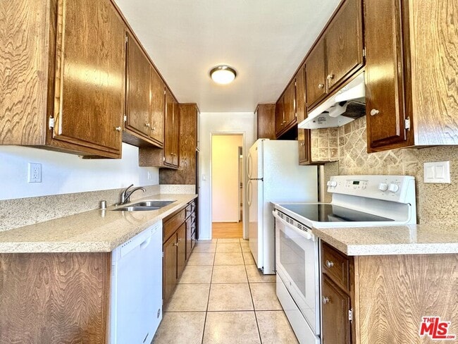 9157 Alcott St in Los Angeles, CA - Building Photo - Building Photo
