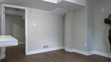 133 Herdwick St in Brampton, ON - Building Photo - Building Photo