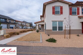 5606 S Carnelian Pkwy in Saint George, UT - Building Photo - Building Photo