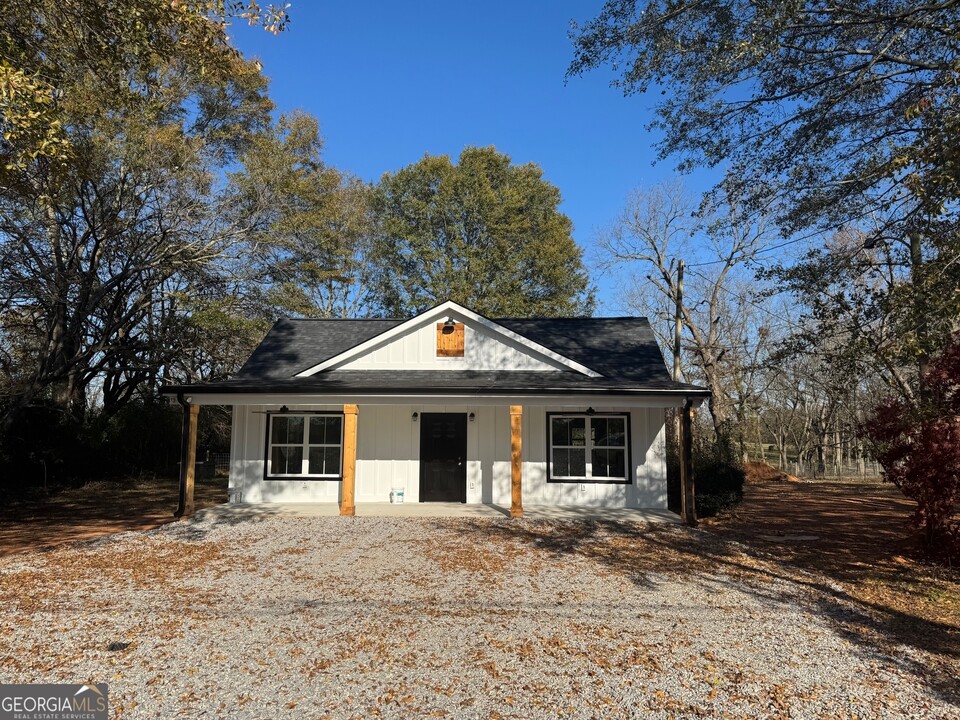 2937 Greensboro Hwy in Watkinsville, GA - Building Photo