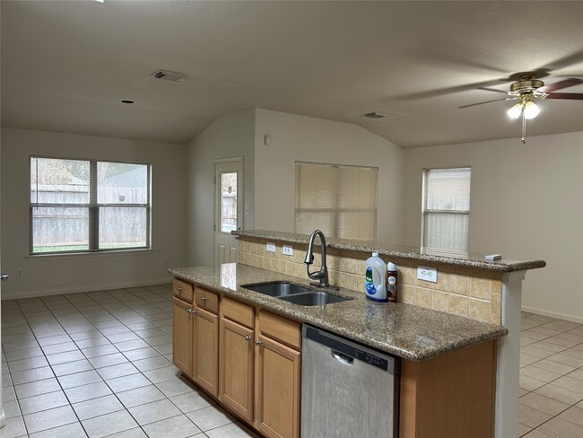 5218 Meadow Canyon Dr