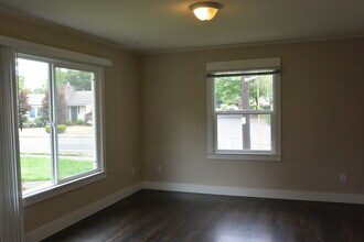 3600-3602 E Evergreen Blvd in Vancouver, WA - Building Photo - Building Photo