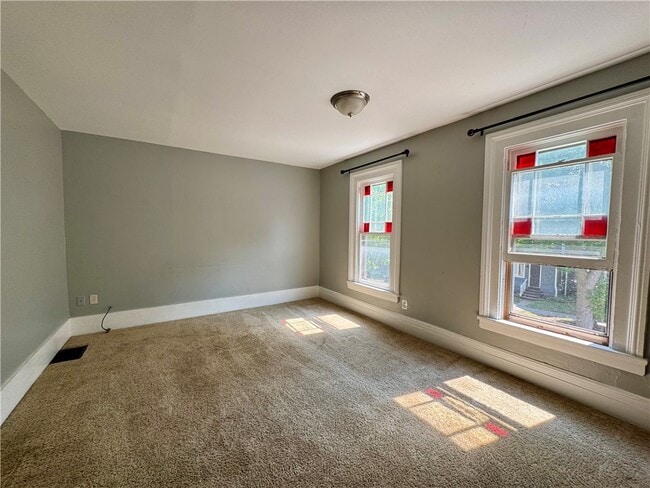 property at 39 Edmonds St