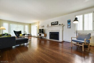 869 Ridgewood Rd in Millburn, NJ - Building Photo - Building Photo