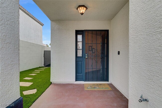 8208 Ogee Dr in Las Vegas, NV - Building Photo - Building Photo