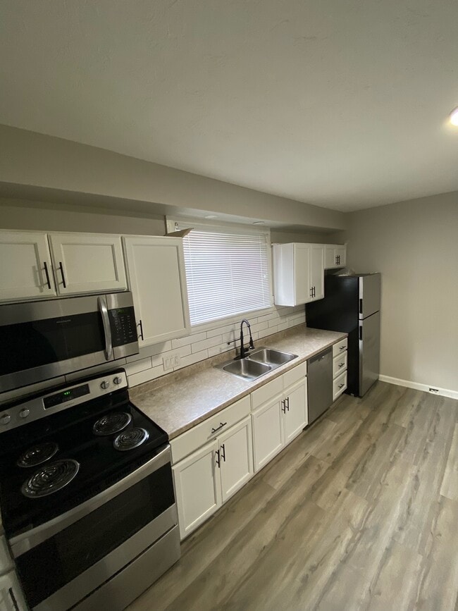 45 Cameron St in Moncton, NB - Building Photo - Building Photo