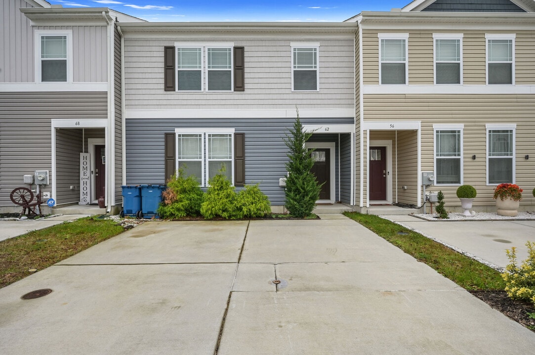 62 Pepperwood Dr in Wyoming, DE - Building Photo