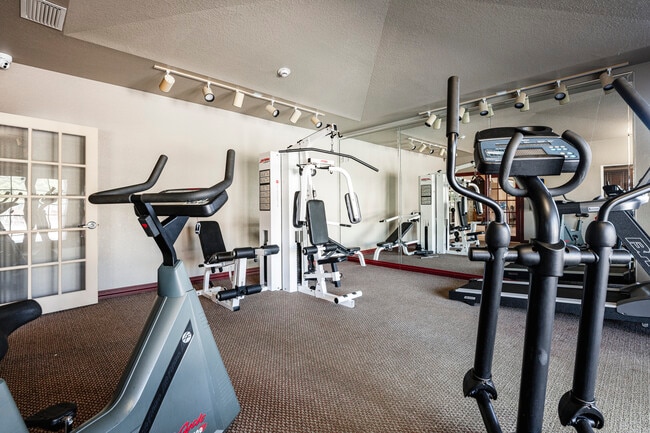 Carolina Club Apartments