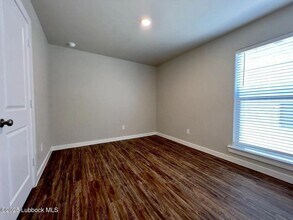 2061 Kenwood Ave in Lubbock, TX - Building Photo - Building Photo