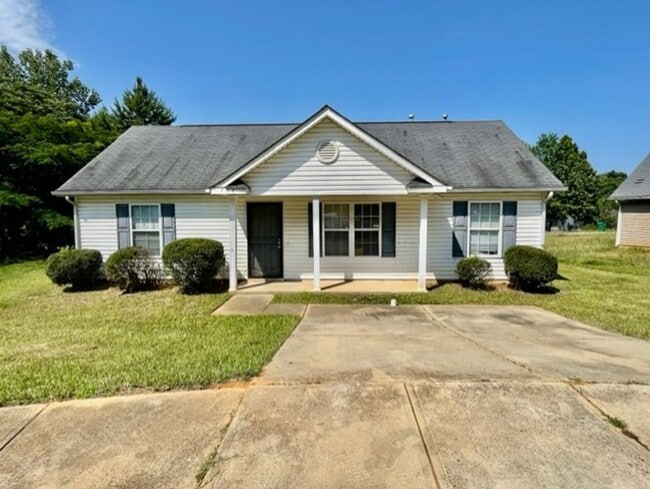 734 Mistral Way in Charlotte, NC - Building Photo - Building Photo